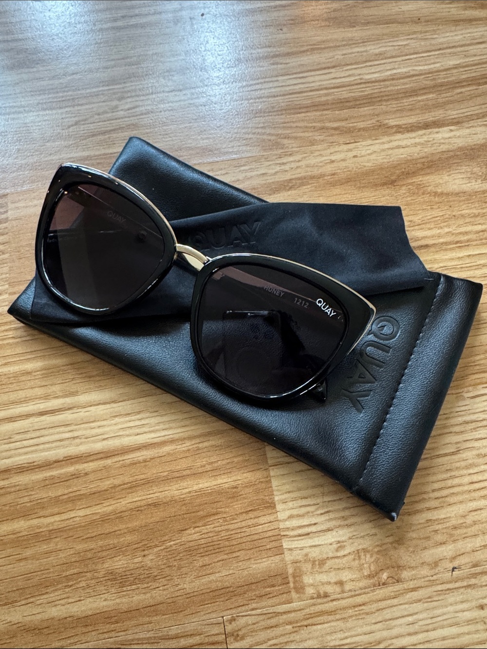 Quay ‘Honey’ Cat Eye Sunglasses 😎 - Picture 2 of 8